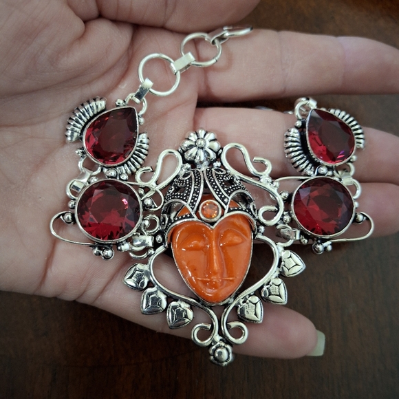 New Carved Red Goddess Face Garnet 925 Silver Bracelet. - Picture 11 of 16